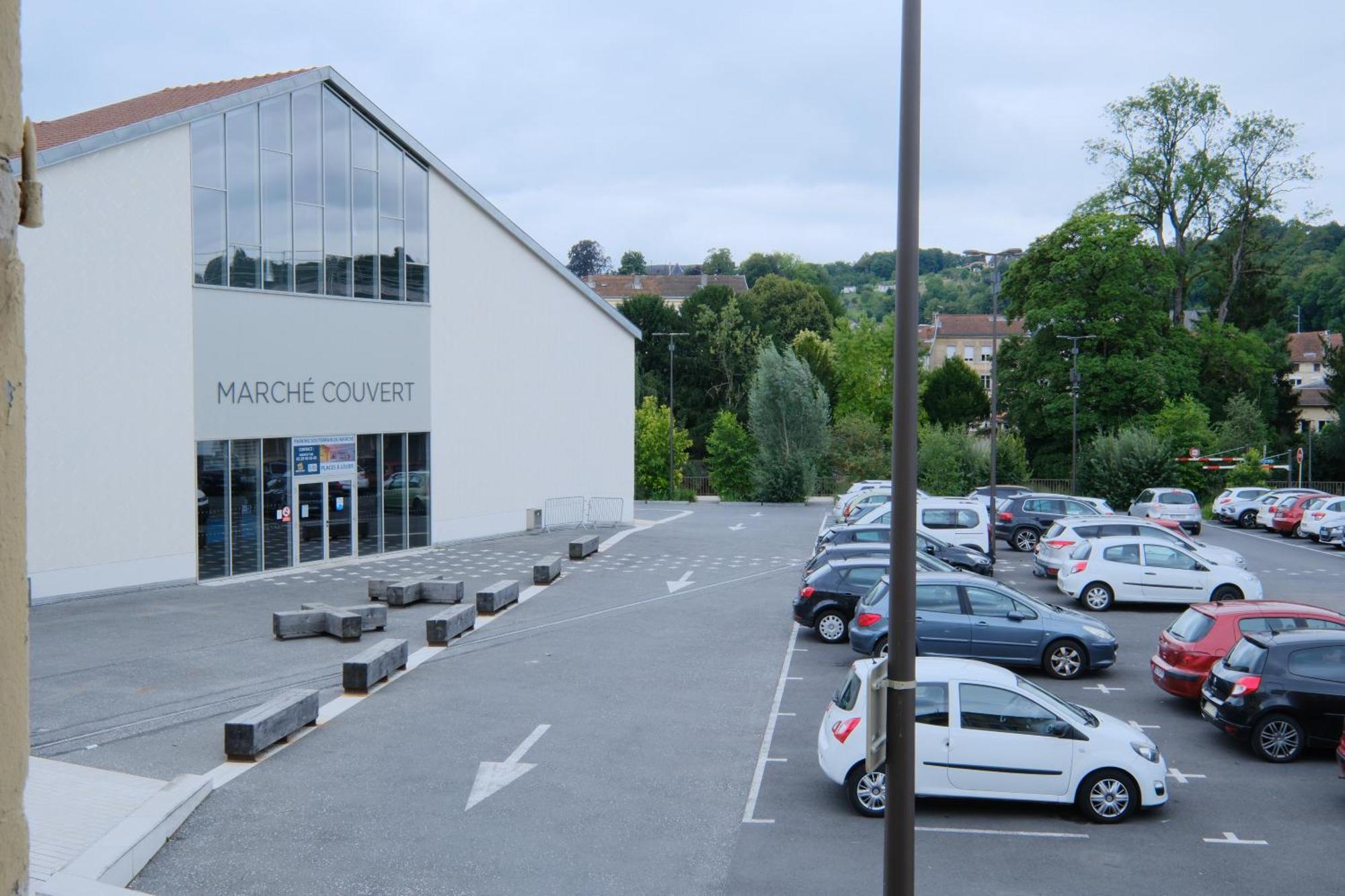 Aux Portes Du Marche Bar-le-Duc Exteriör bild
